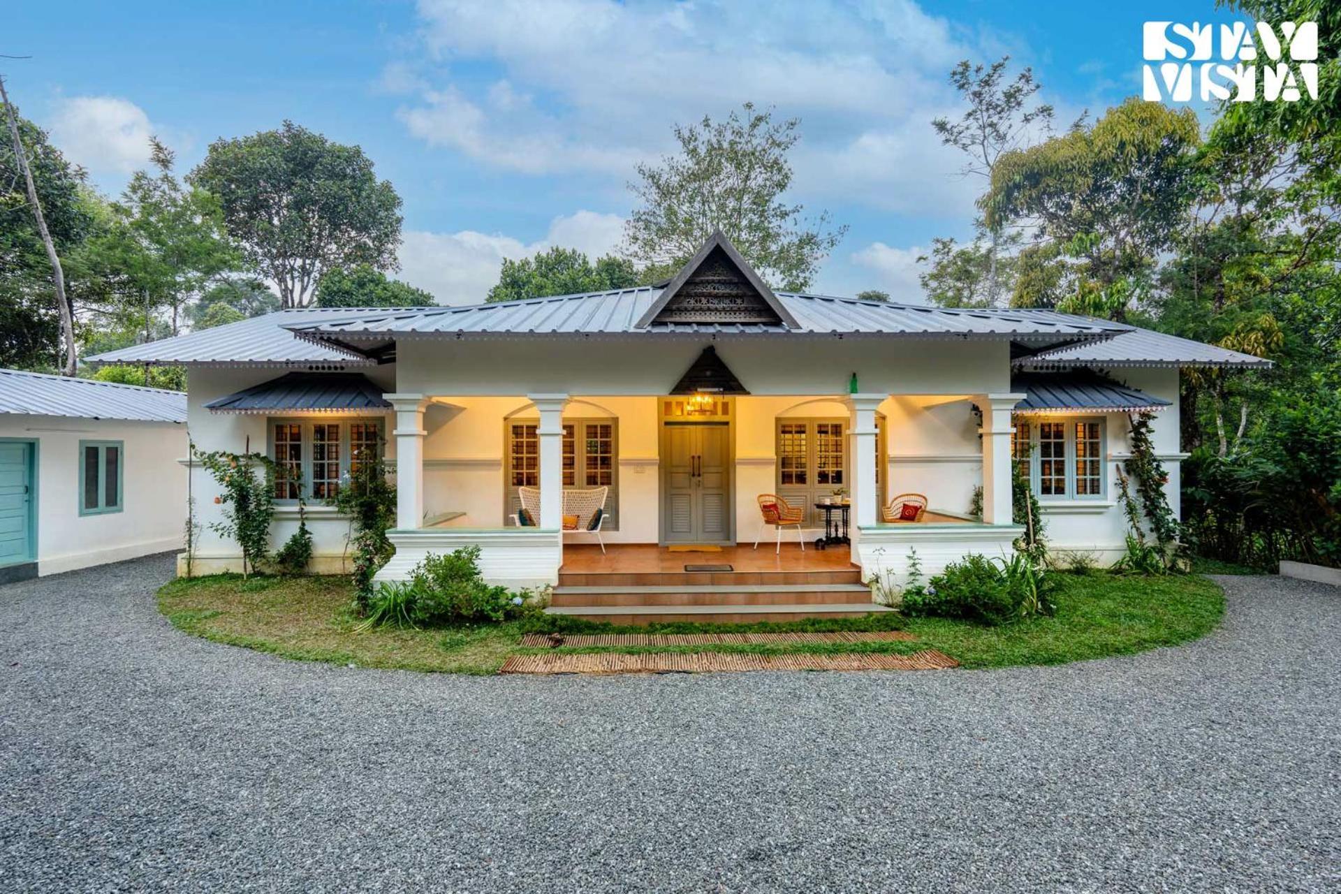 Stayvista At Catherine Cottage With Heater & Board Game Munnar Exterior photo